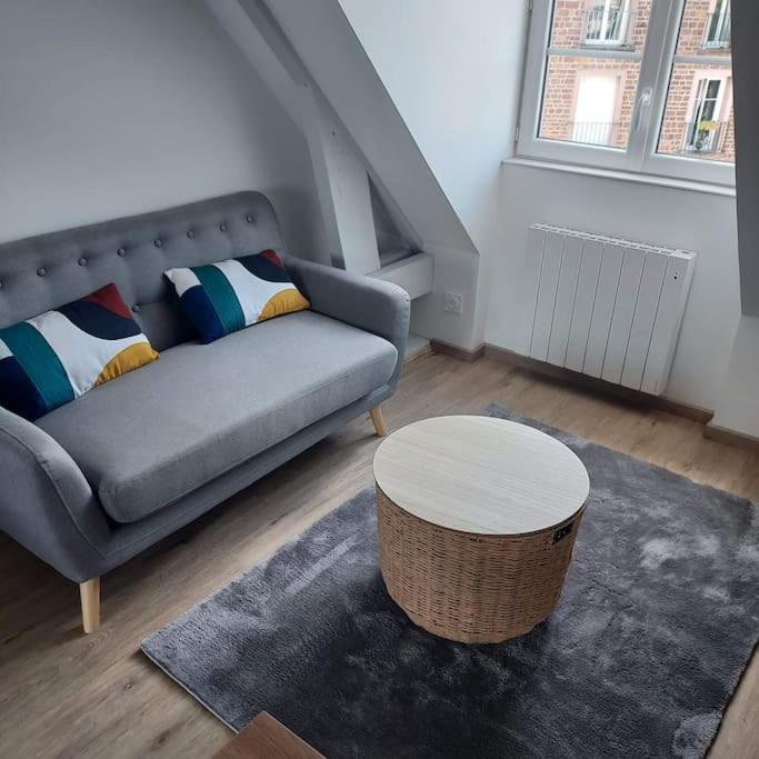 Bel Appartement F2 Hyper Centre Refait A Neuf Coutances Dış mekan fotoğraf